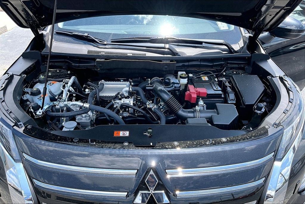 2026 Mitsubishi Outlander ES