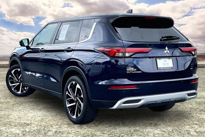 2024 Mitsubishi Outlander SE