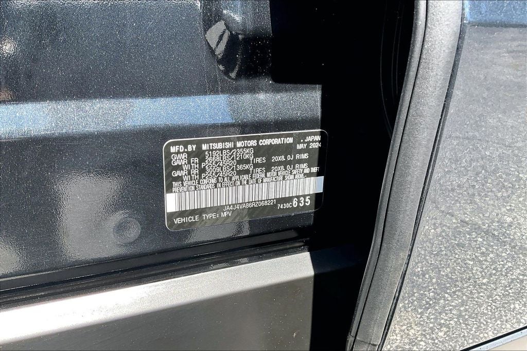 2024 Mitsubishi Outlander SE