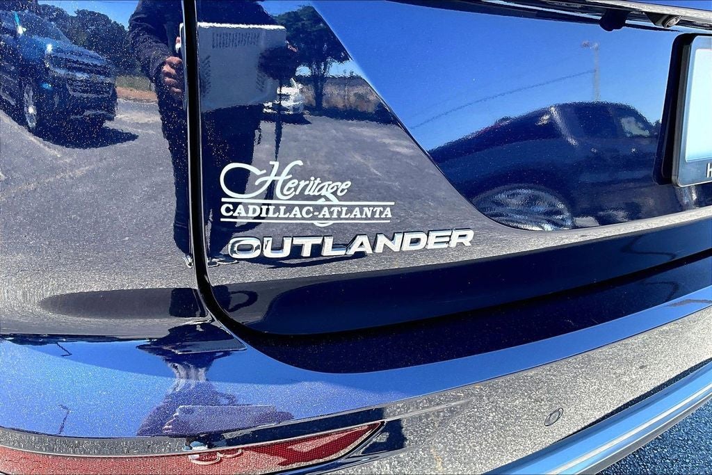 2025 Mitsubishi Outlander SE