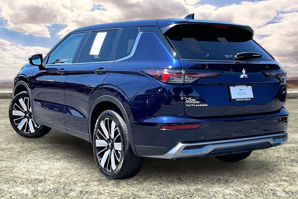 2025 Mitsubishi Outlander SE