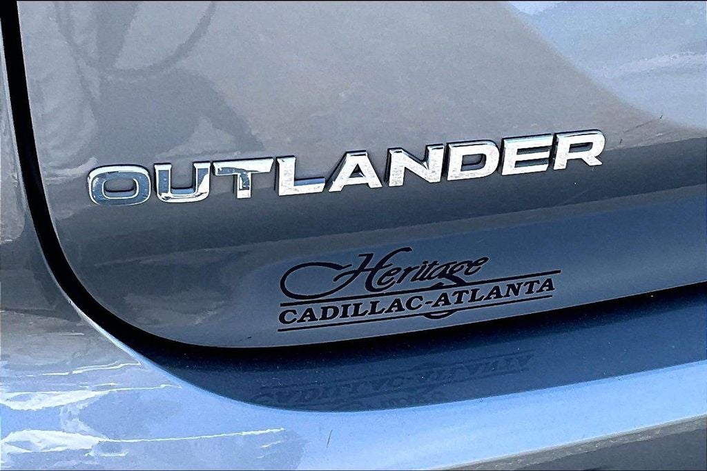 2024 Mitsubishi Outlander SE