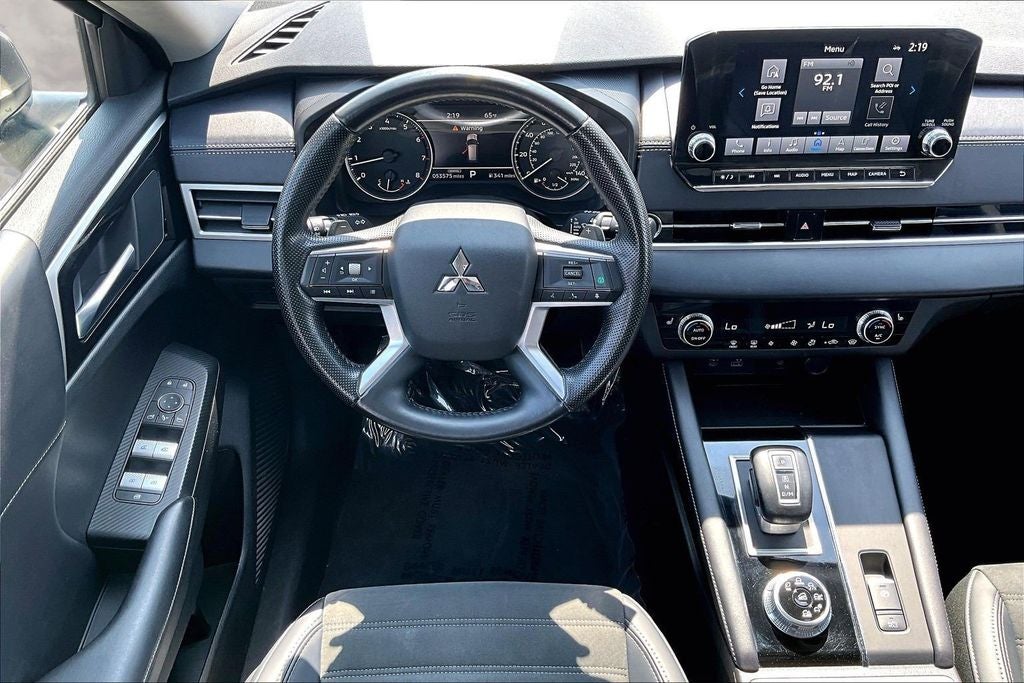 2024 Mitsubishi Outlander SE