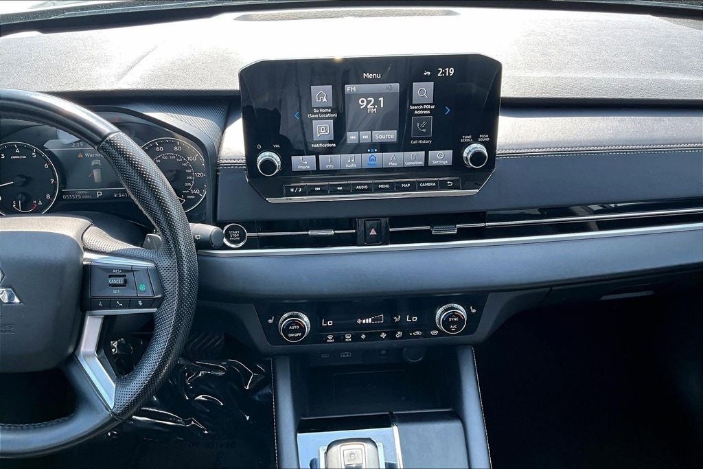 2024 Mitsubishi Outlander SE