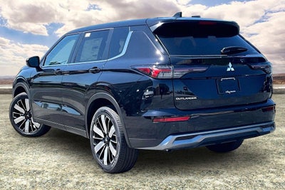 2026 Mitsubishi Outlander SE