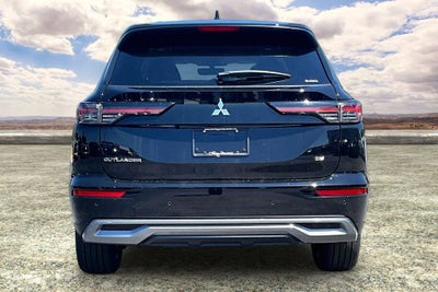 2026 Mitsubishi Outlander SE