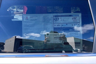 2026 Mitsubishi Outlander Base