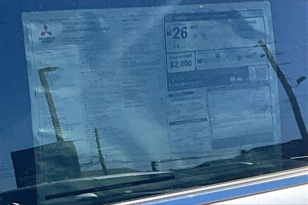 2025 Mitsubishi Outlander Base