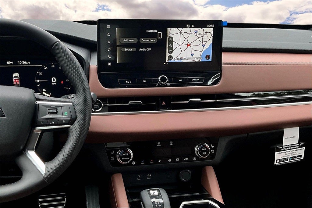 2025 Mitsubishi Outlander Base