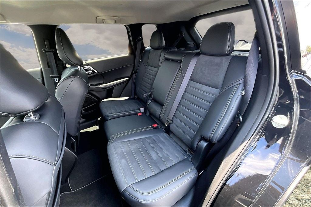2026 Mitsubishi Outlander PHEV SE