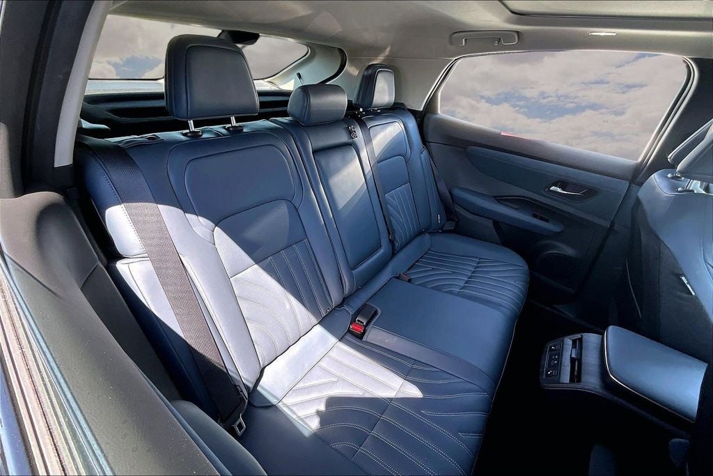 2023 Nissan Ariya PLATINUM+ e-4ORCE