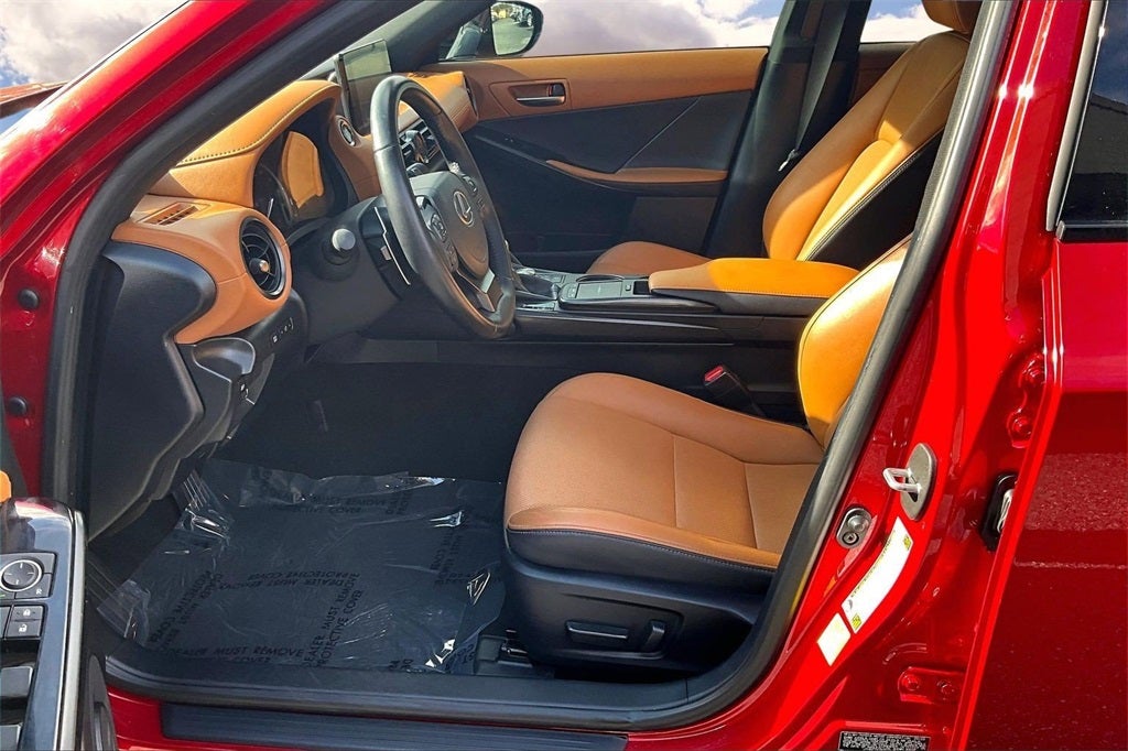 2023 Lexus IS 350 F SPORT Design