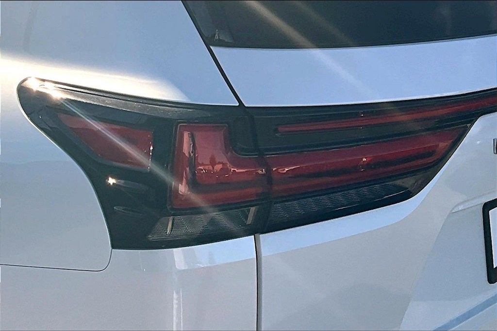 2023 Lexus LX 600 Premium