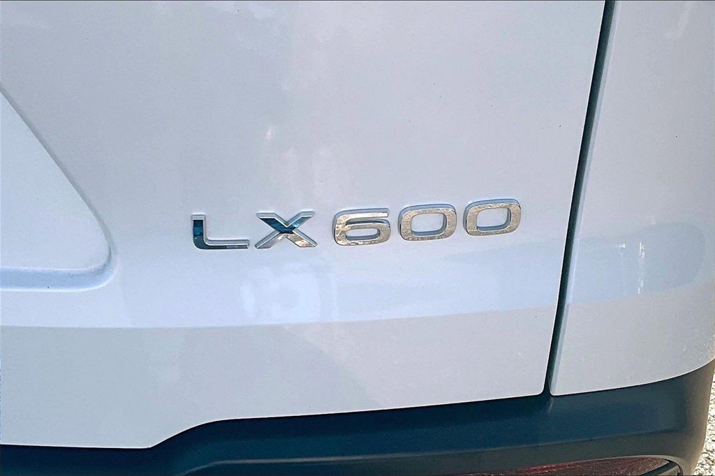 2023 Lexus LX 600 Premium