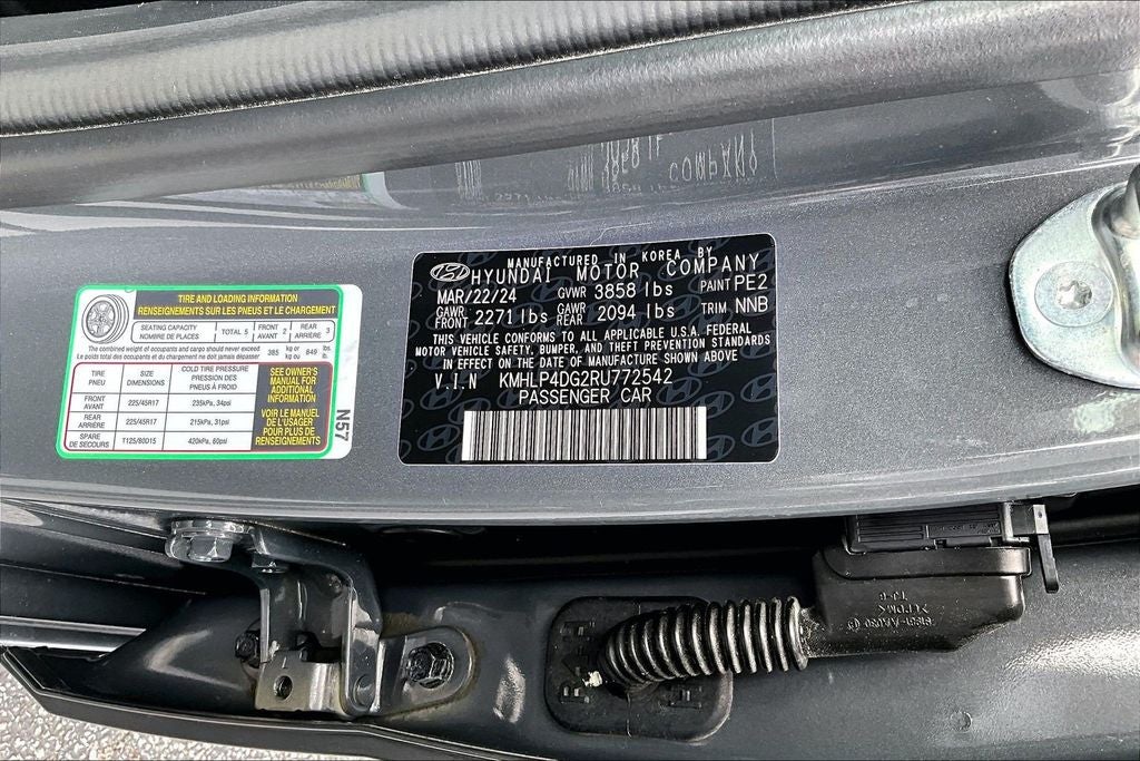 2024 Hyundai Elantra Limited