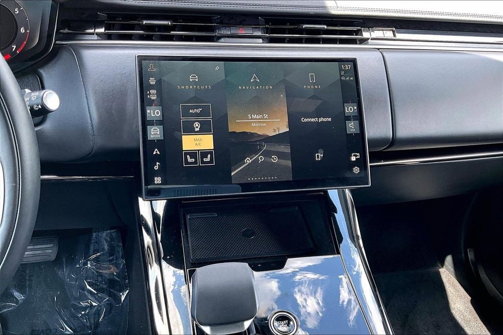 2025 Land Rover Range Rover Sport SE