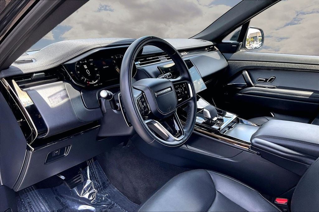 2025 Land Rover Range Rover Sport SE