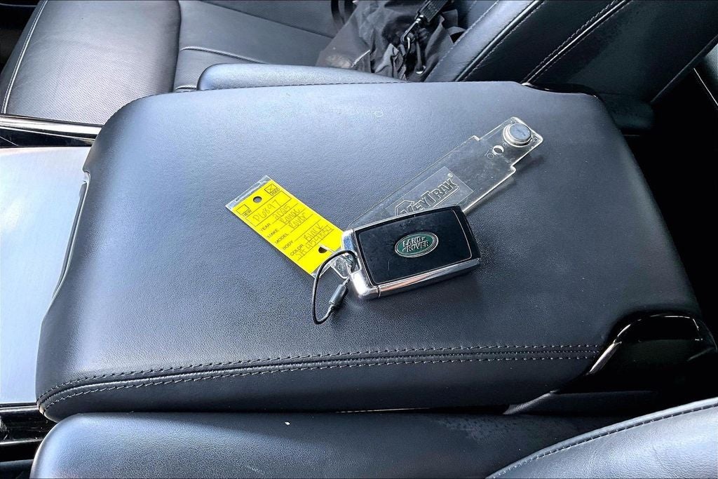 2025 Land Rover Range Rover Sport SE