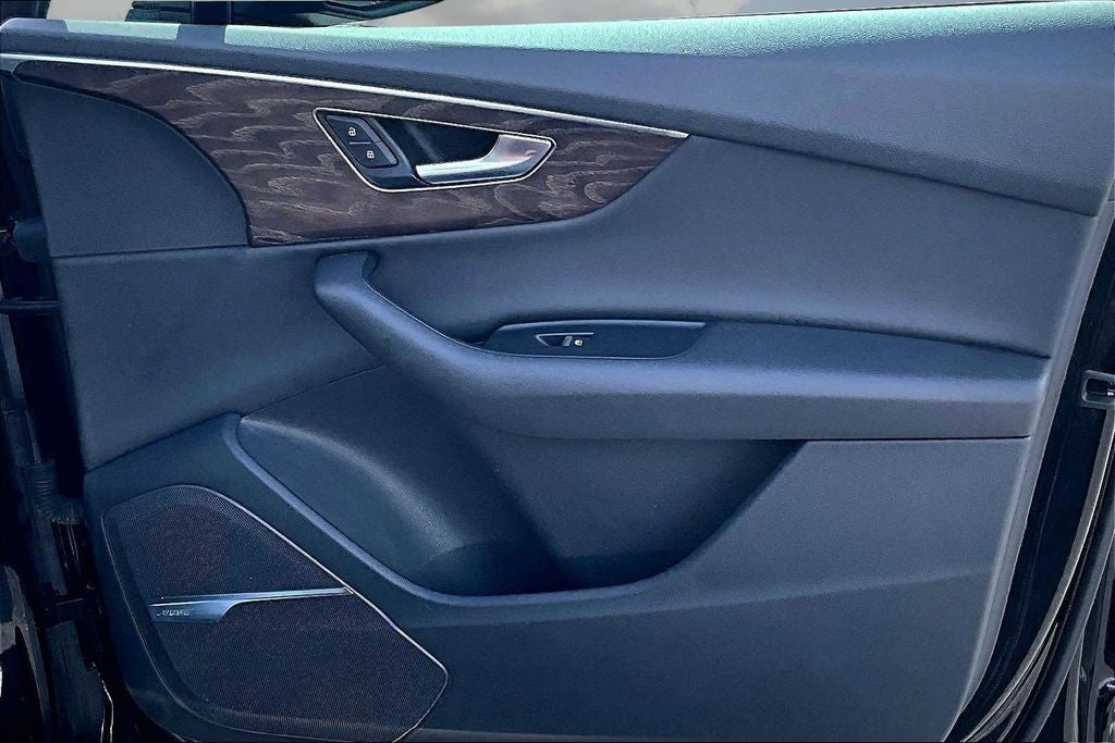 2020 Audi Q7 55 Premium Plus quattro