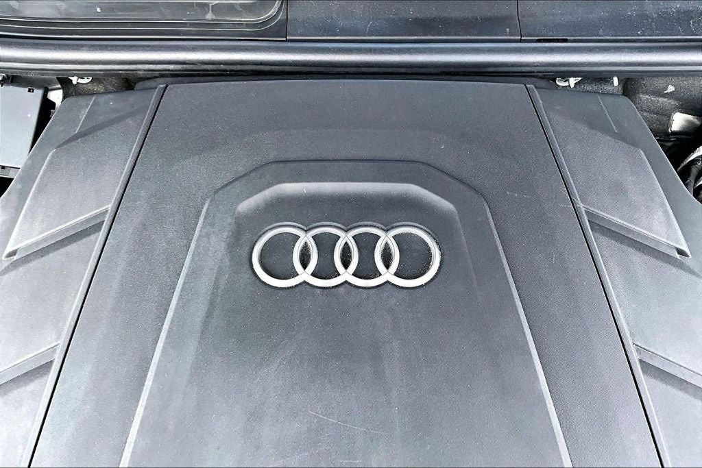 2020 Audi Q7 55 Premium Plus quattro