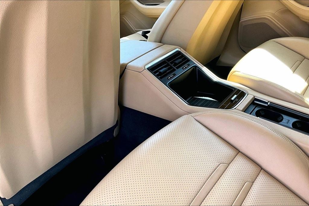 2018 Porsche Panamera 4