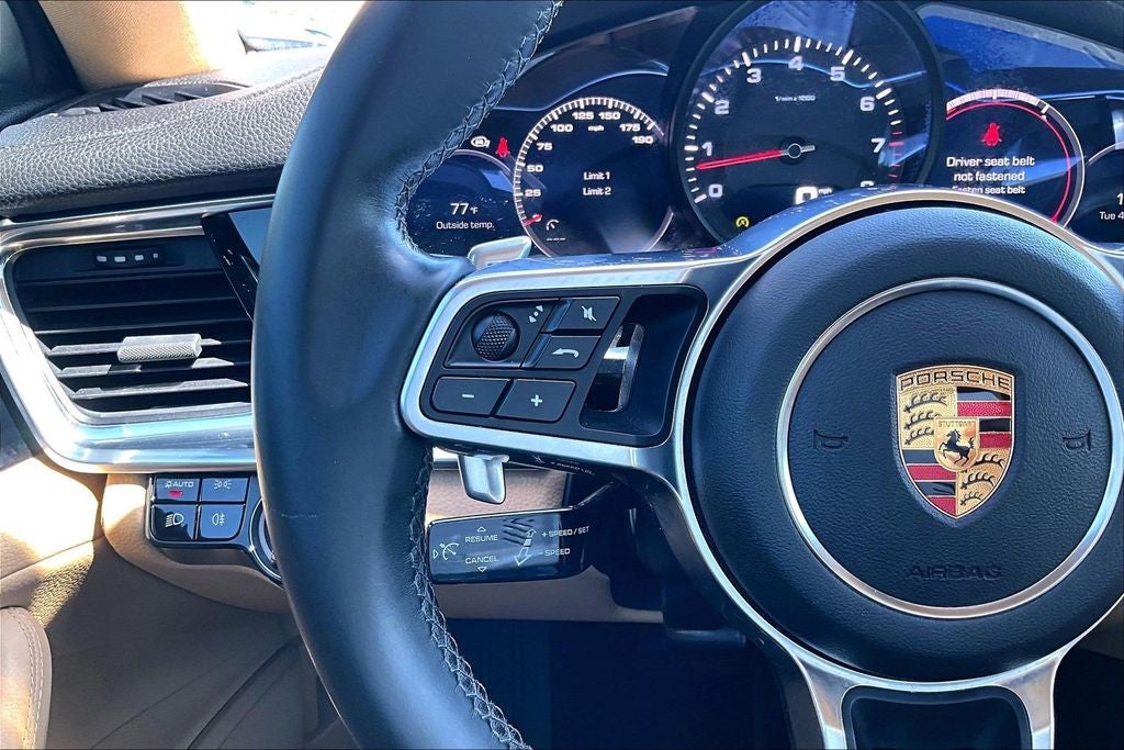 2018 Porsche Panamera 4