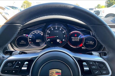 2018 Porsche Panamera 4