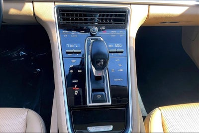 2018 Porsche Panamera 4