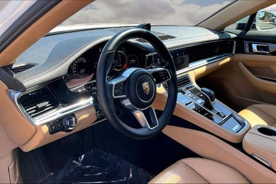 2018 Porsche Panamera 4