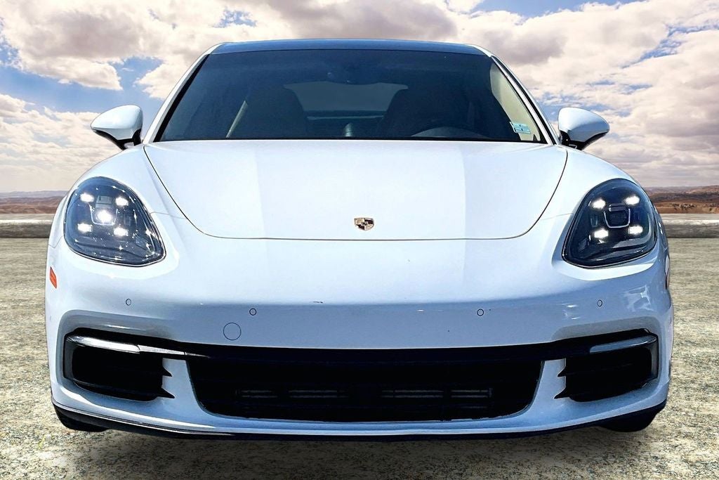 2018 Porsche Panamera 4