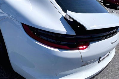 2018 Porsche Panamera 4