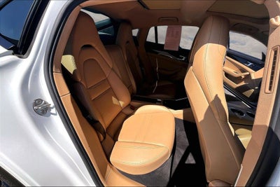 2018 Porsche Panamera 4