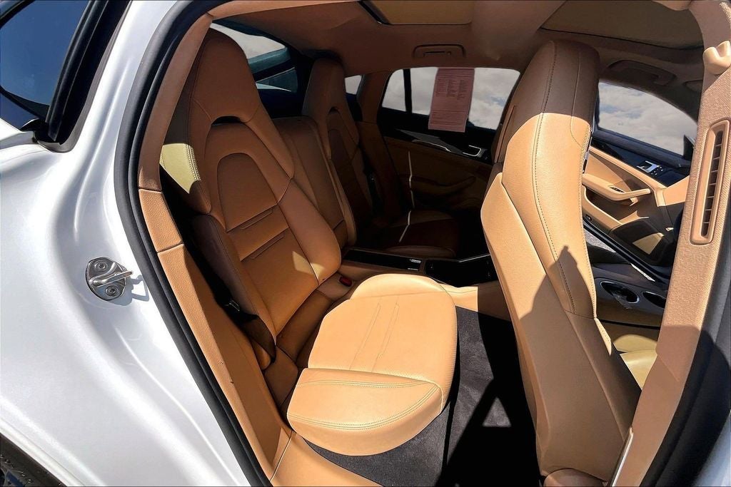 2018 Porsche Panamera 4