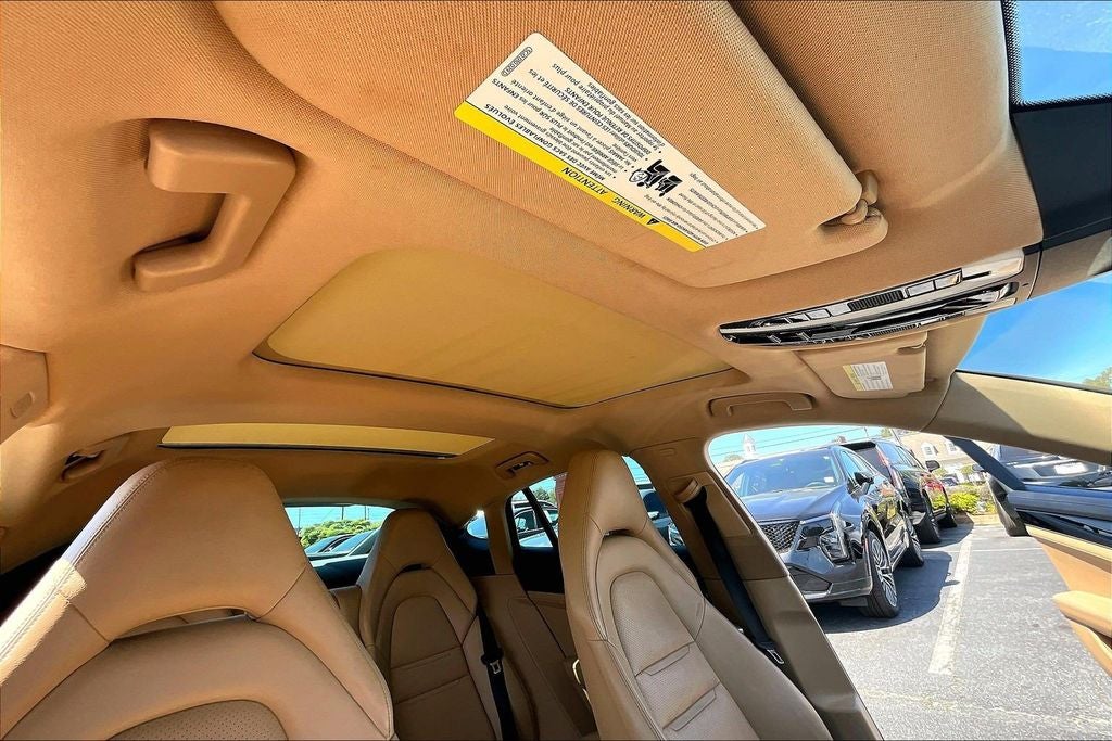 2018 Porsche Panamera 4