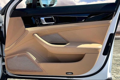 2018 Porsche Panamera 4