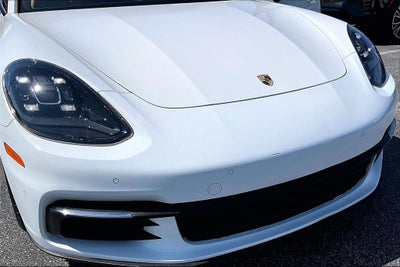 2018 Porsche Panamera 4