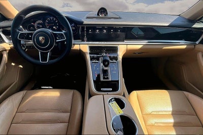 2018 Porsche Panamera 4