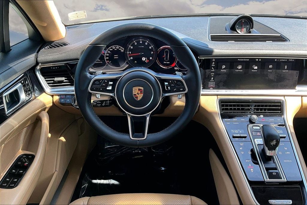 2018 Porsche Panamera 4