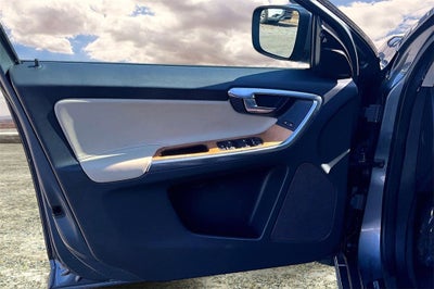 2017 Volvo XC60 T5 Inscription