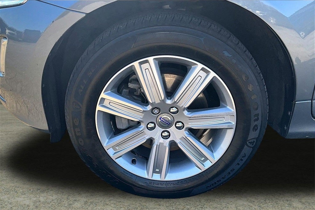 2017 Volvo XC60 T5 Inscription