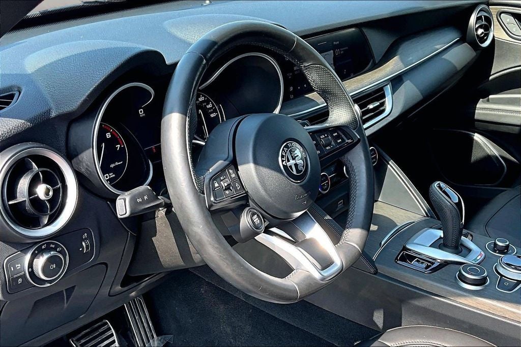 2022 Alfa Romeo Stelvio Ti