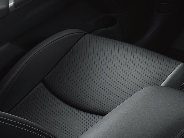 2026 Mitsubishi Outlander Sport leather seats